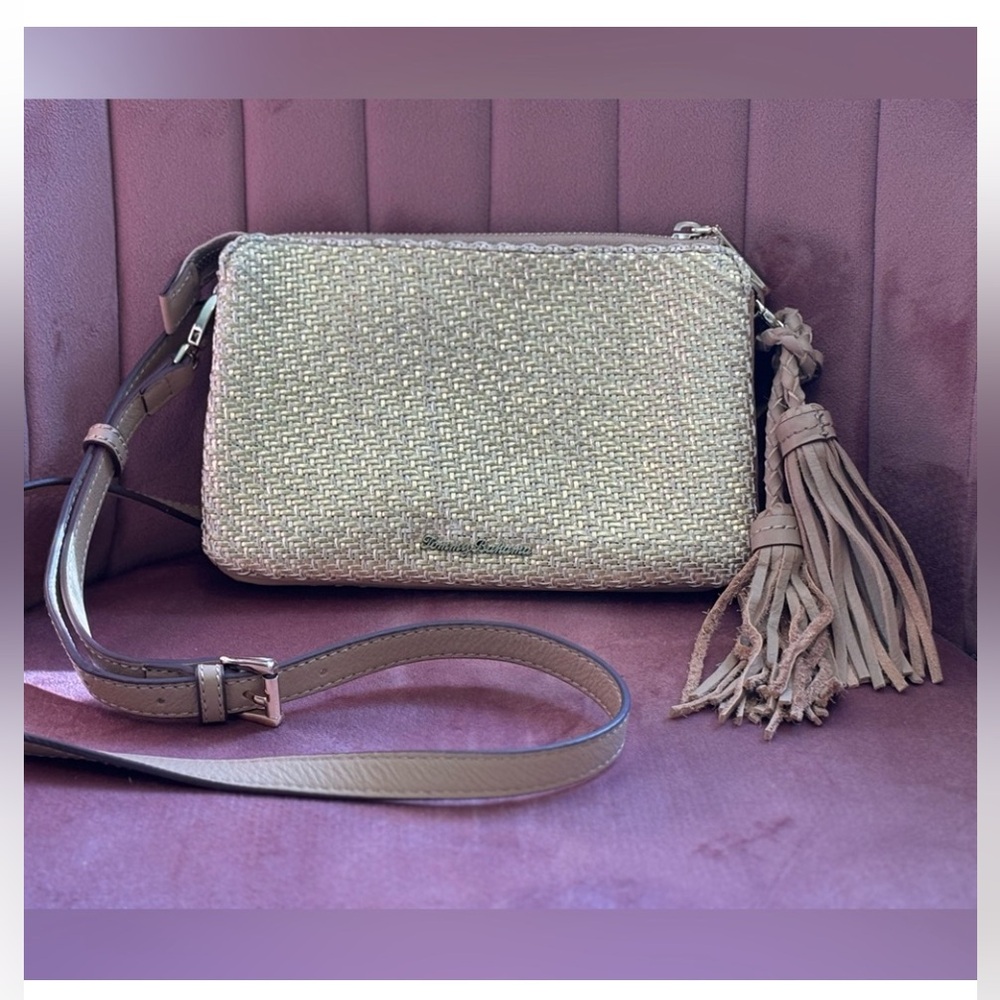 Tommy Bahama Gold Metallic Woven Leather Trim Lined Crossbody/Clutch EUC
